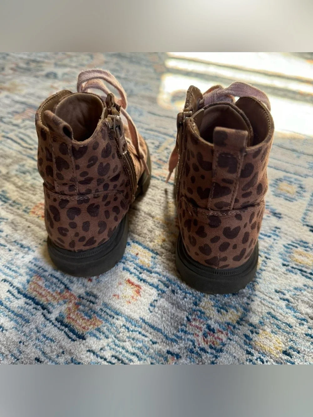 Girls Amaya Leopard Chelsea Boots kids sz 10